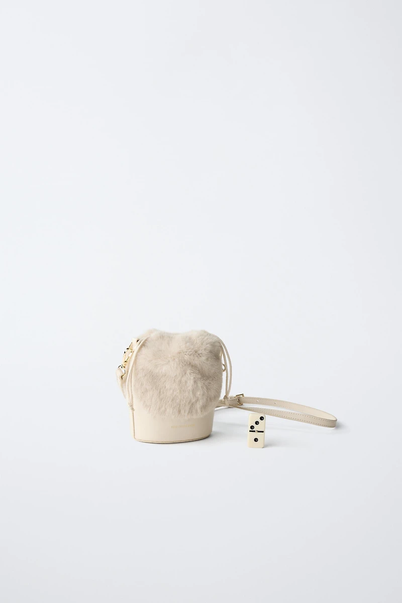 FAUX FUR BUCKET BAG