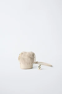 FAUX FUR BUCKET BAG
