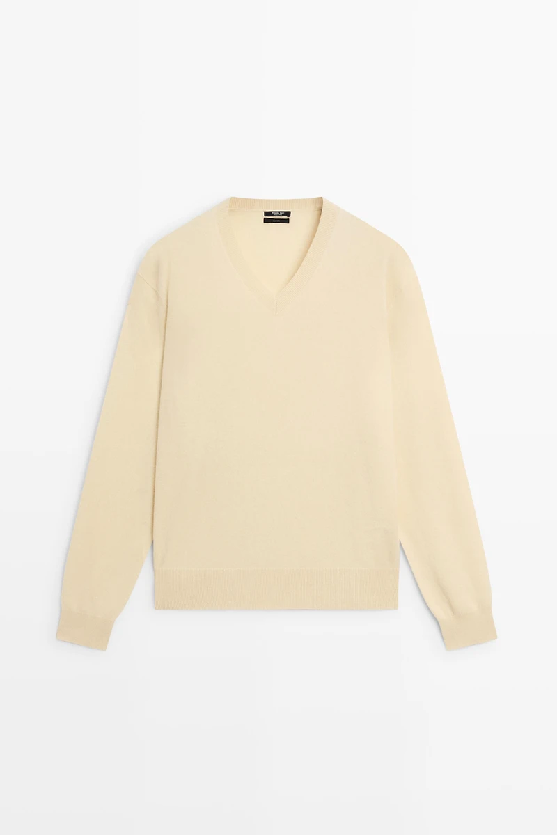 100% cashmere knit sweater