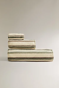 IRREGULAR STRIPED BATH TOWEL