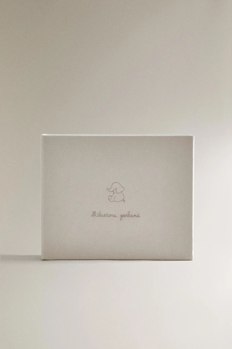BABY ELEPHANT MONTHLY GARLAND