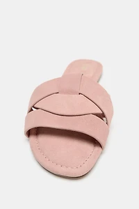 CROSSOVER LEATHER FLAT SANDALS