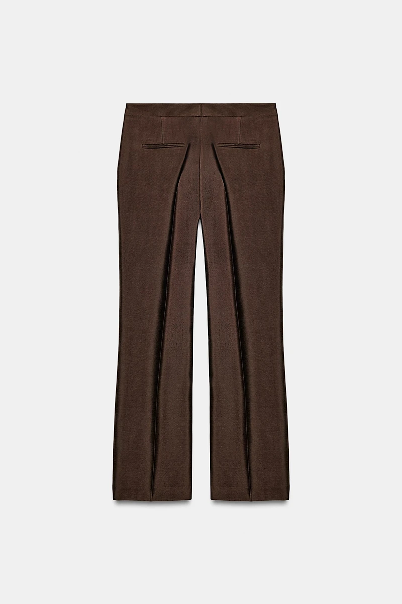 PANTALON SLIM SATINÉ