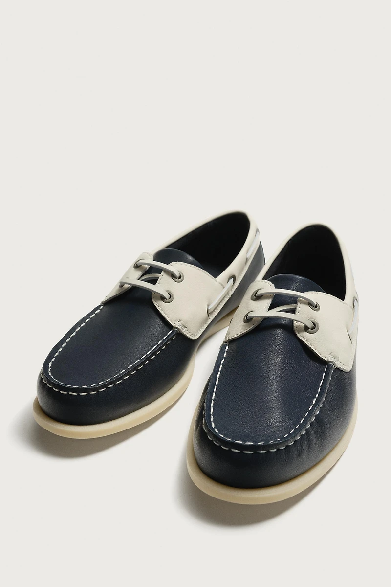 LEATHER BOAT SHOES