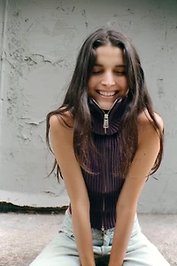 RIBBED KNIT VEST TOP