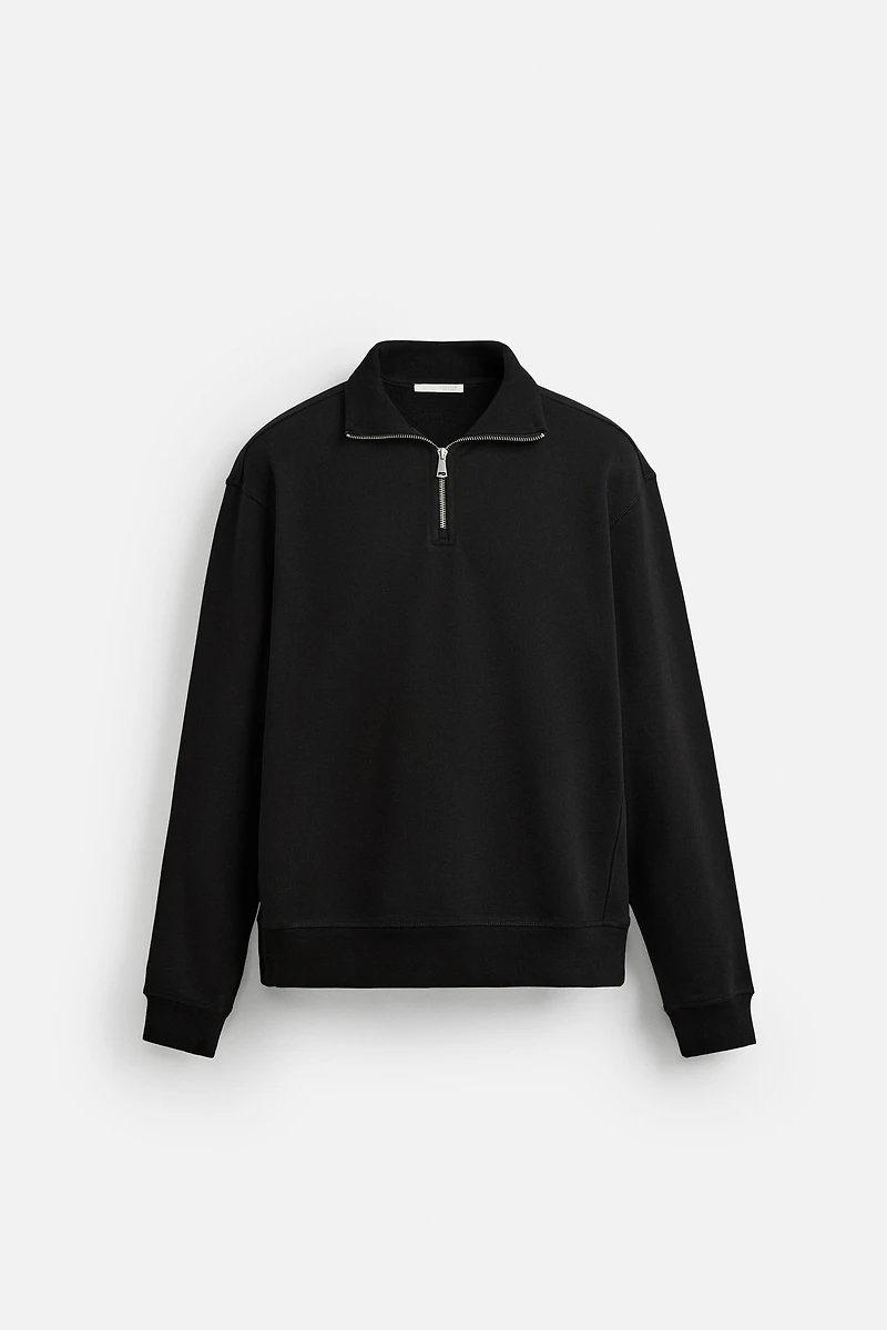 BASIC QUARTER-ZIP SWEATSHIRT