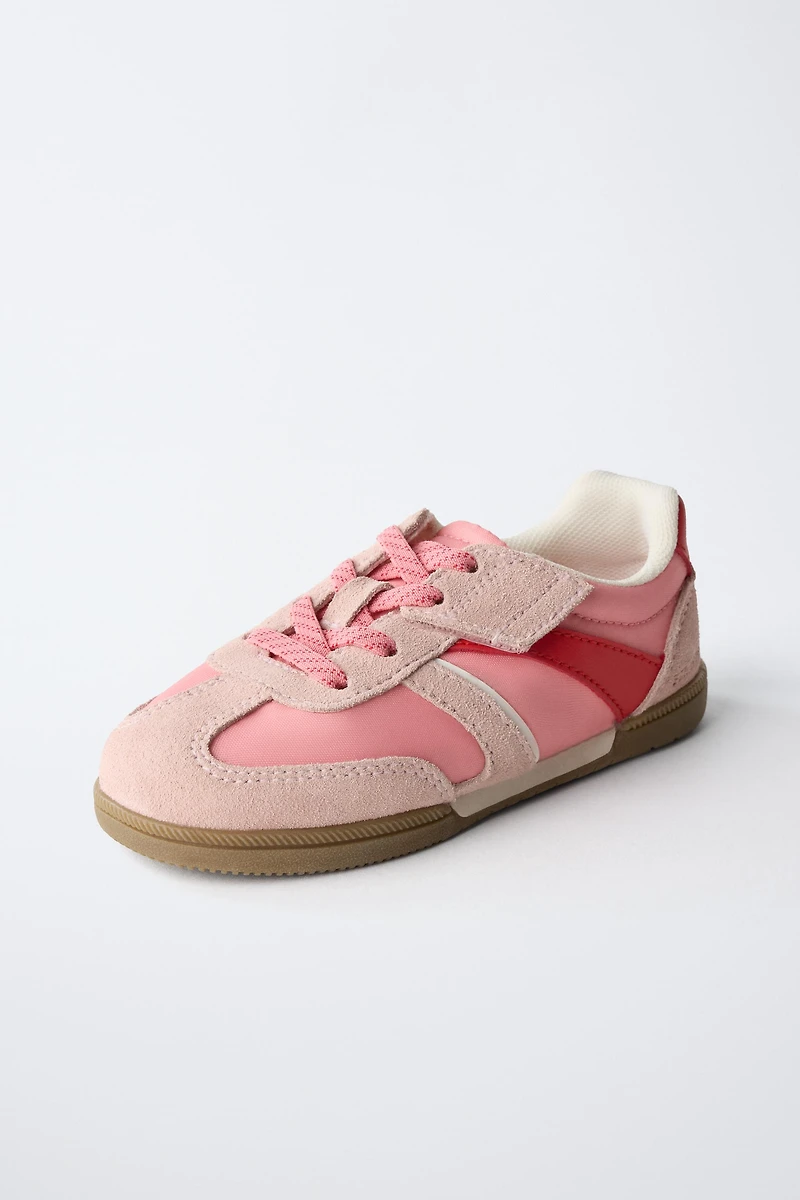 RETRO SNEAKERS