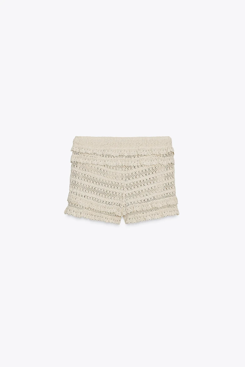 SHORT EN CROCHET À VOLANTS