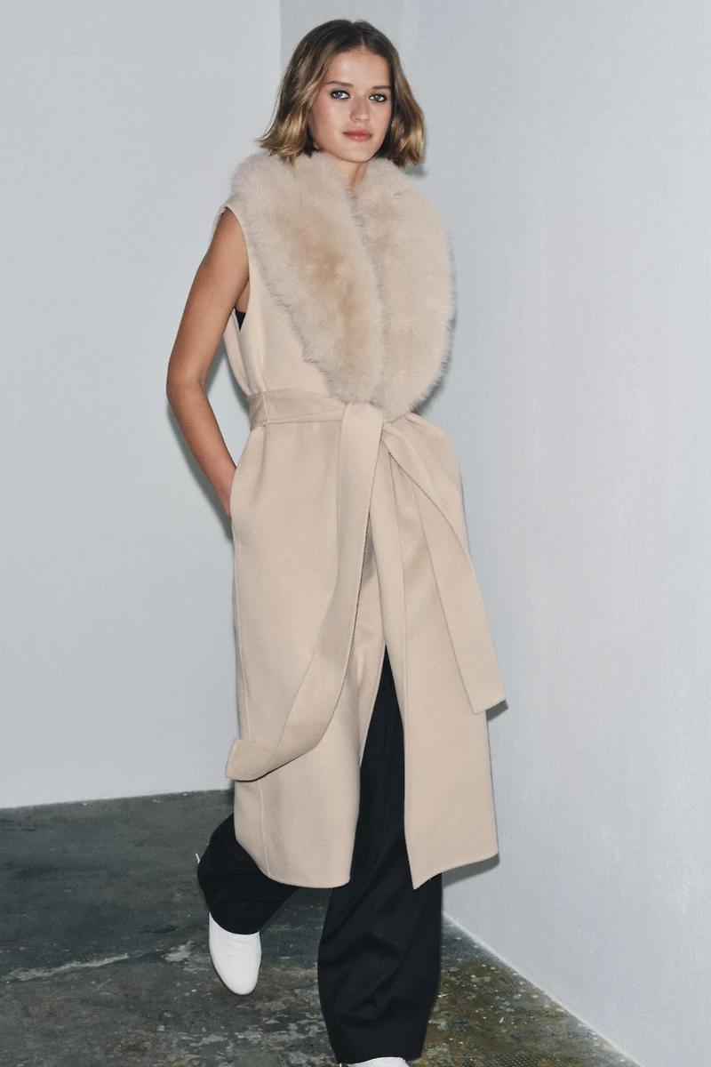 ZW COLLECTION FAUX FUR COLLAR VEST