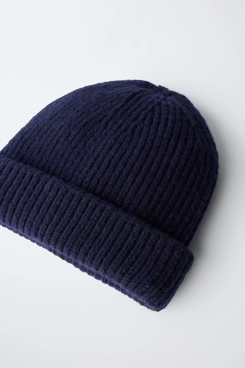 BONNET EN MAILLE BASIQUE