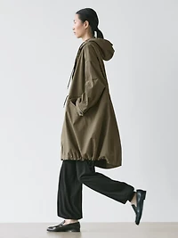 Trench tissu technique à capuche