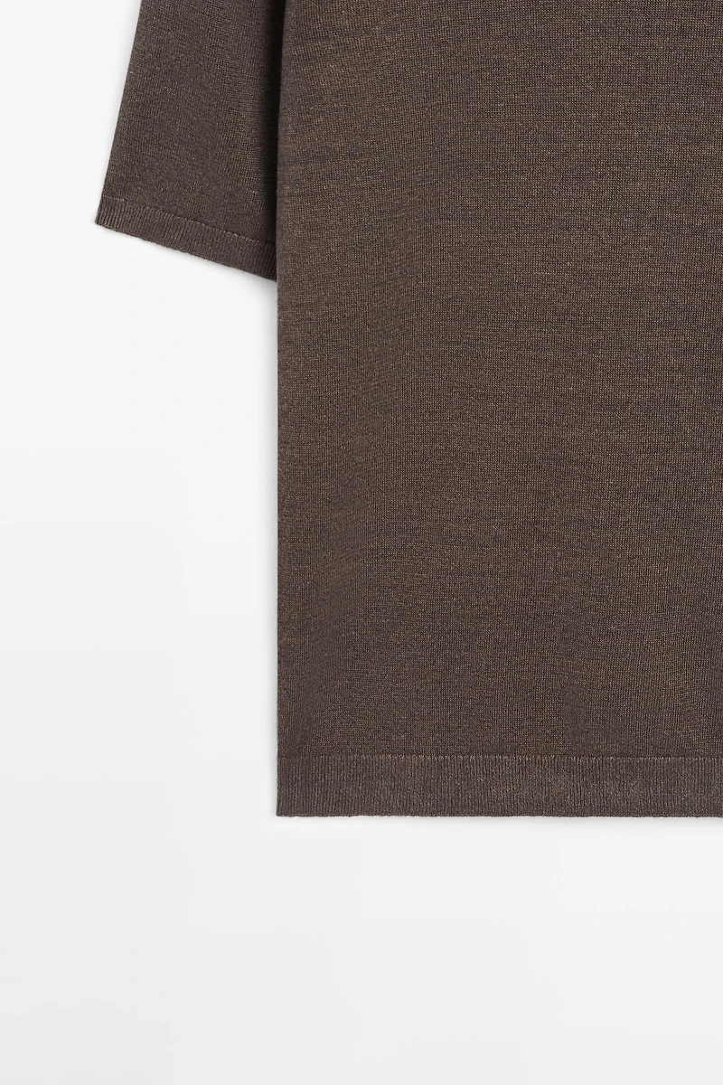 Lightweight 100% linen knit T-shirt