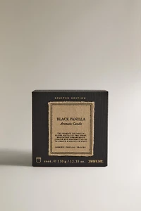 (350 G) BLACK VANILLA SCENTED CANDLE