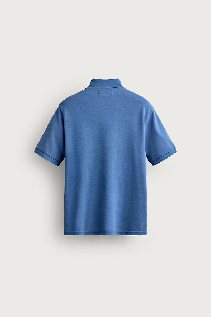 POLO REGULAR FIT EN PIQUÉ EFFET DÉLAVÉ