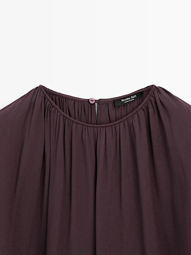 Short double-layer cape