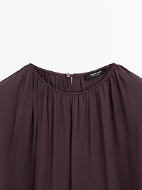 Short double-layer cape