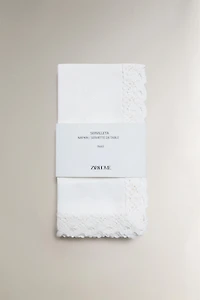 EMBROIDERED COTTON NAPKINS WITH LACE TRIM (PACK OF 2)