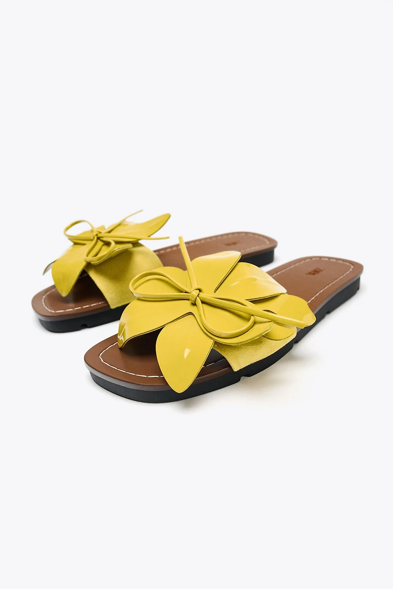 LEATHER FLORAL SANDALS