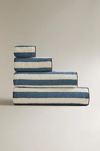 COTTON BATH TOWEL WITH STRIPES AND TOPSTITCHING