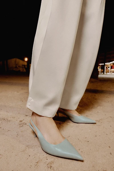 SLINGBACK HEELS