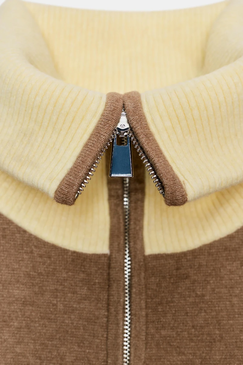 GILET EN MAILLE À FERMETURE ÉCLAIR