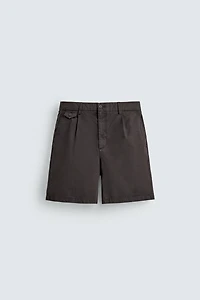REGULAR FIT PLEATED SHORTS