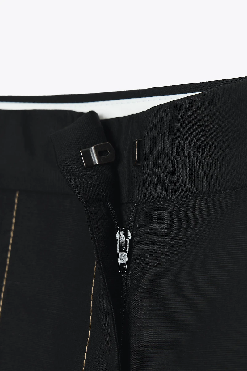PANTALON DROIT SURPIQÛRES CONTRASTE