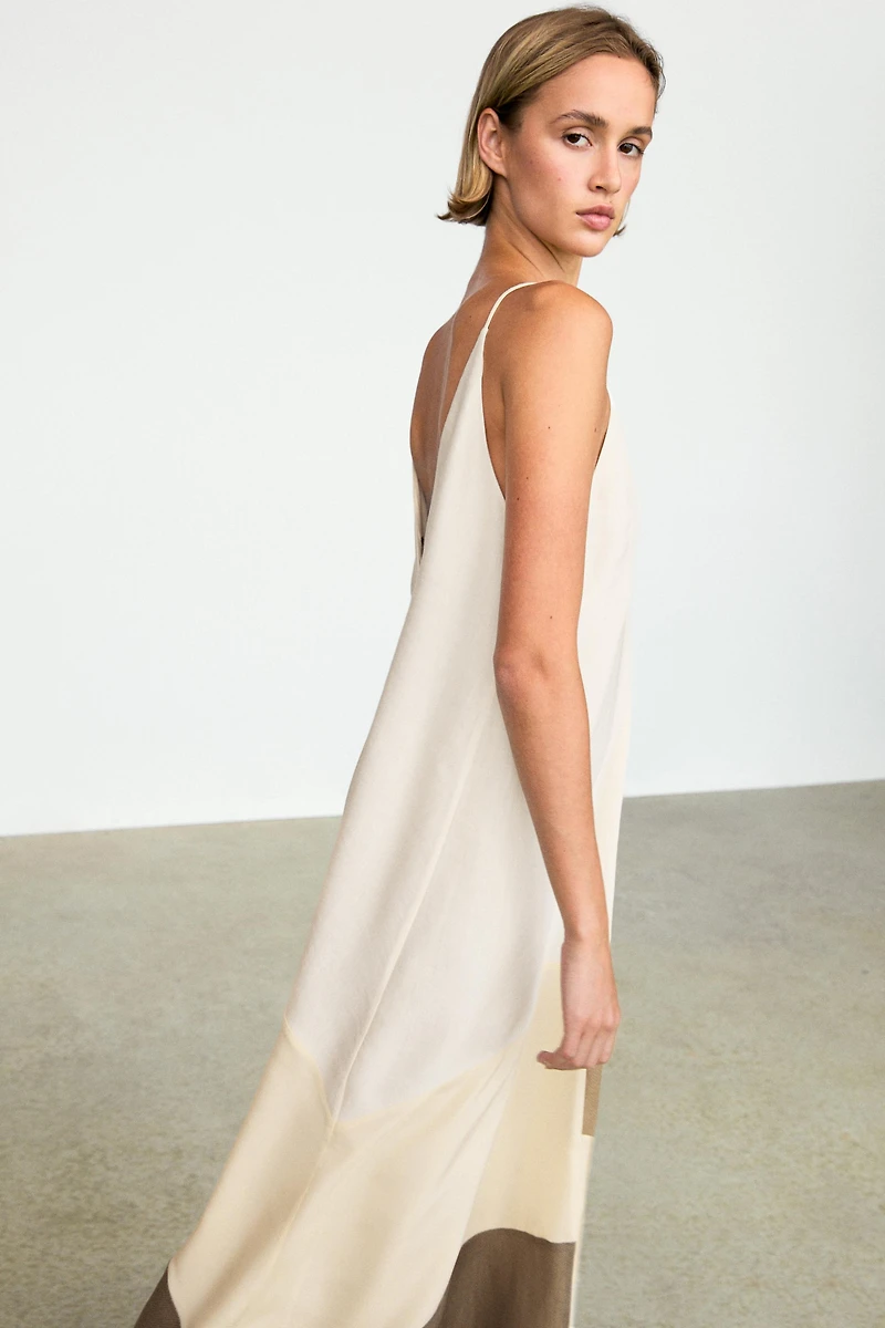 Contrast flowing midi dress