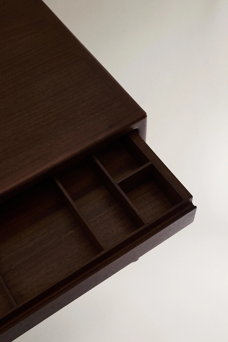 WOODEN VANITY UNIT