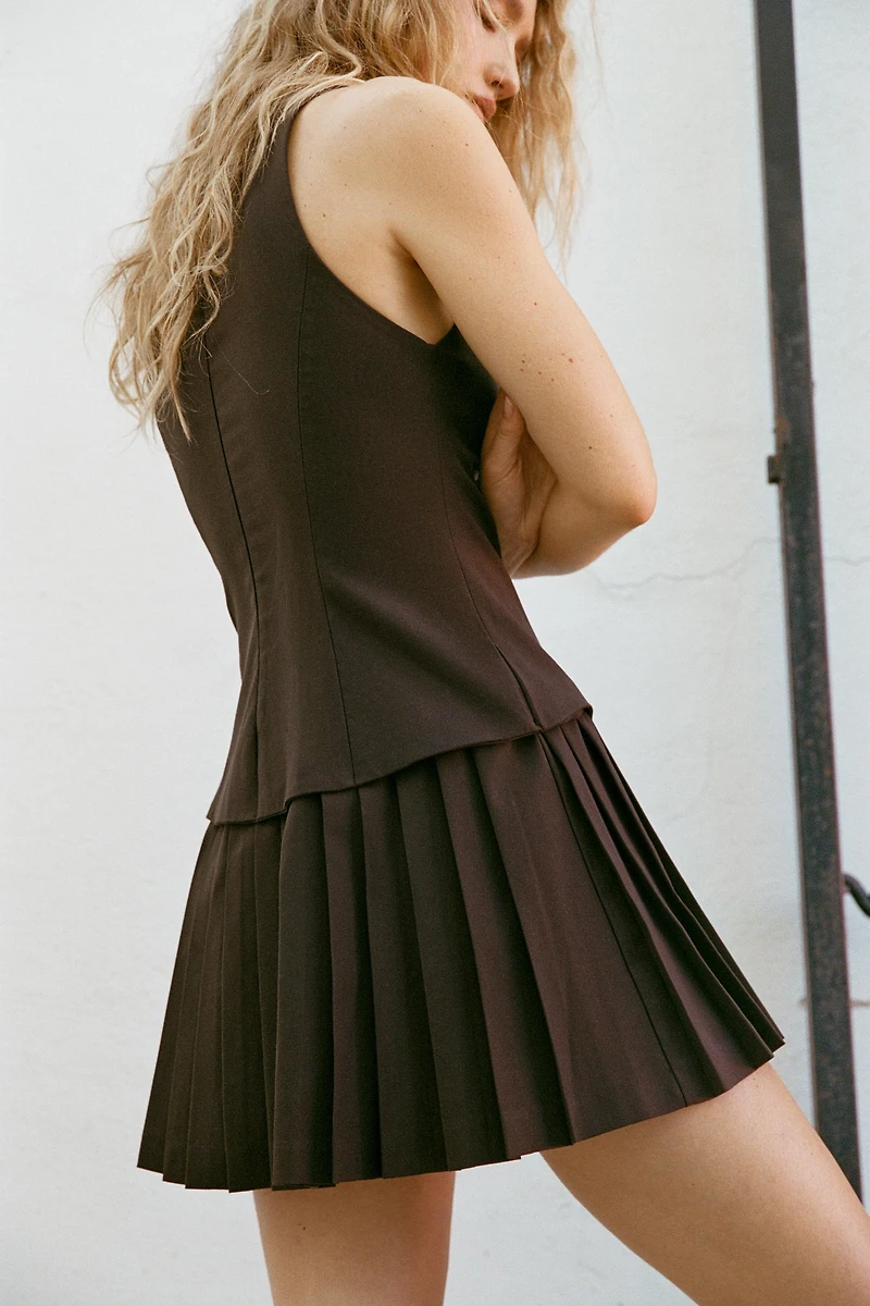 TIE PLEATED SHORT DRESS