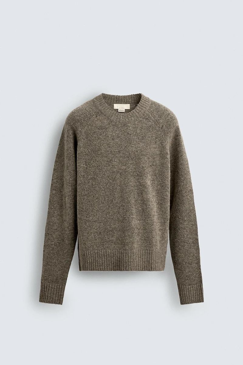 PULL TEXTURÉ COUPE DÉCONTRACTÉE