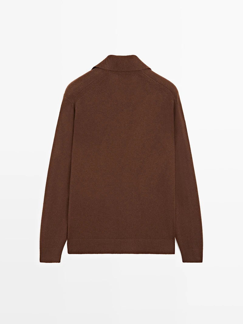 100% wool V-neck knit polo sweater