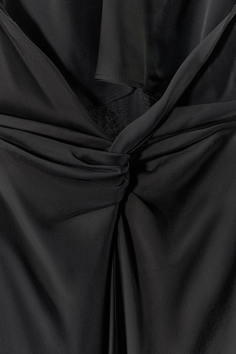 ROBE LONGUE STYLE LINGERIE AVEC NŒUD AU DOS