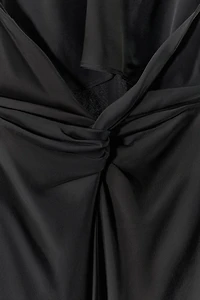ROBE LONGUE STYLE LINGERIE AVEC NŒUD AU DOS