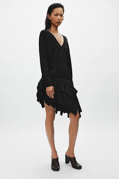 PULL EN MAILLE FINE À COL V
