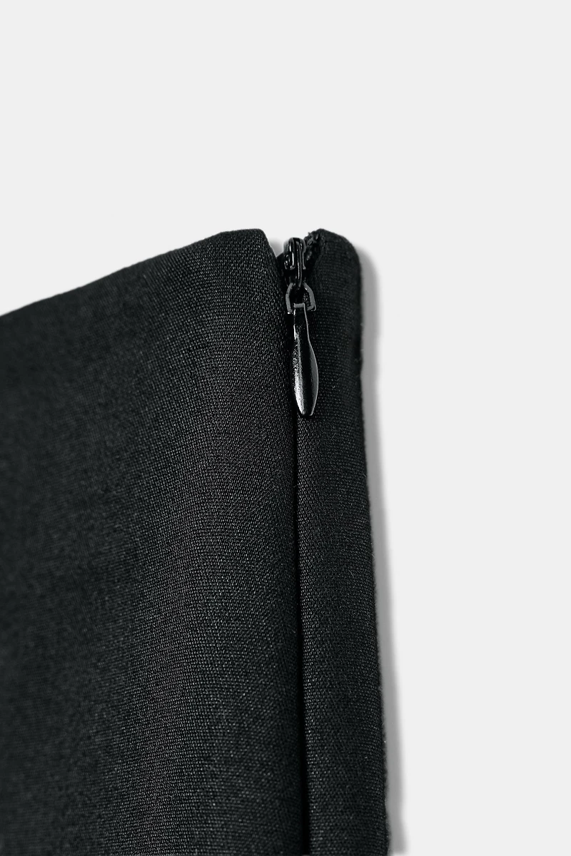 PANTALON LÉGÈREMENT ÉVASÉ