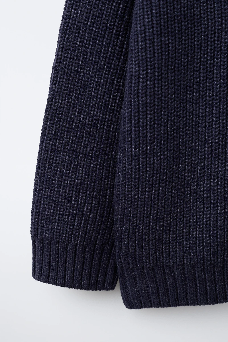 ZIPPER KNIT SWEATER