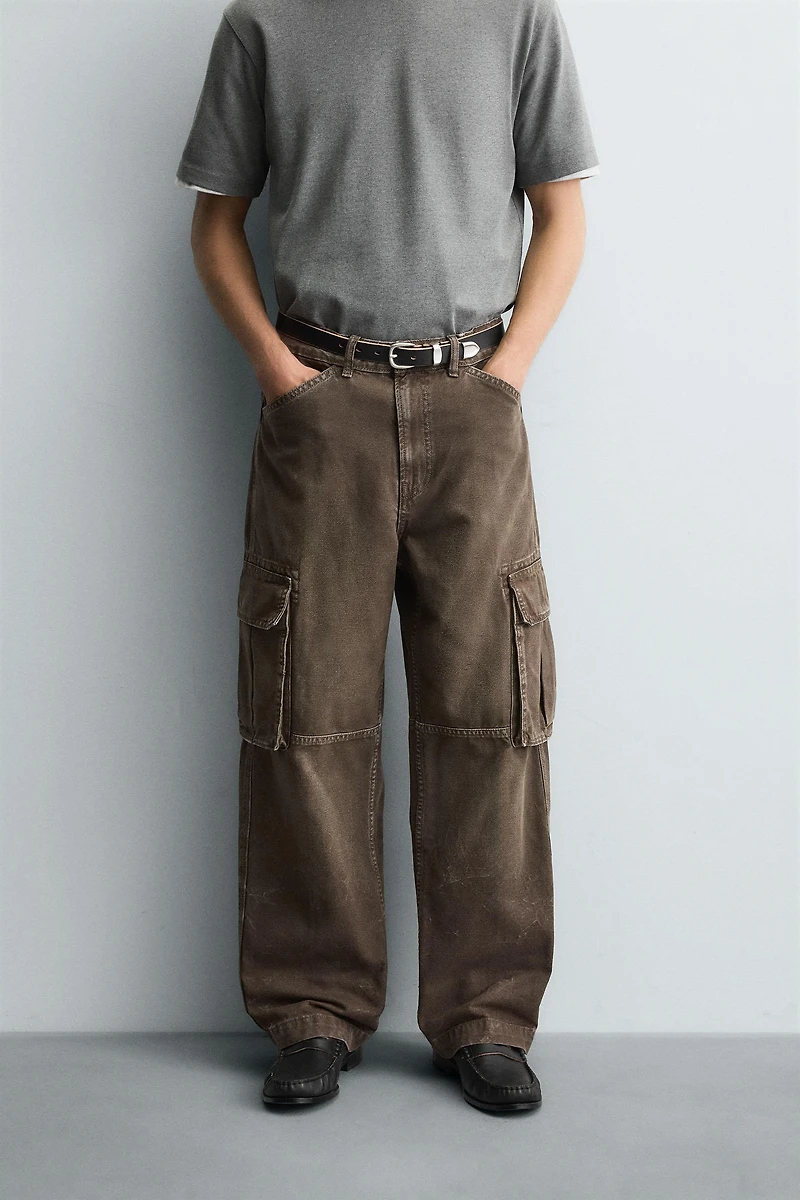 STRAIGHT FIT CARGO JEANS