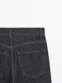 High-waist straight-leg comfort jeans