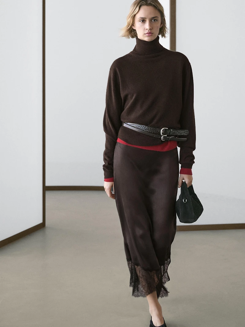 Jupe midi nuisette à dentelle