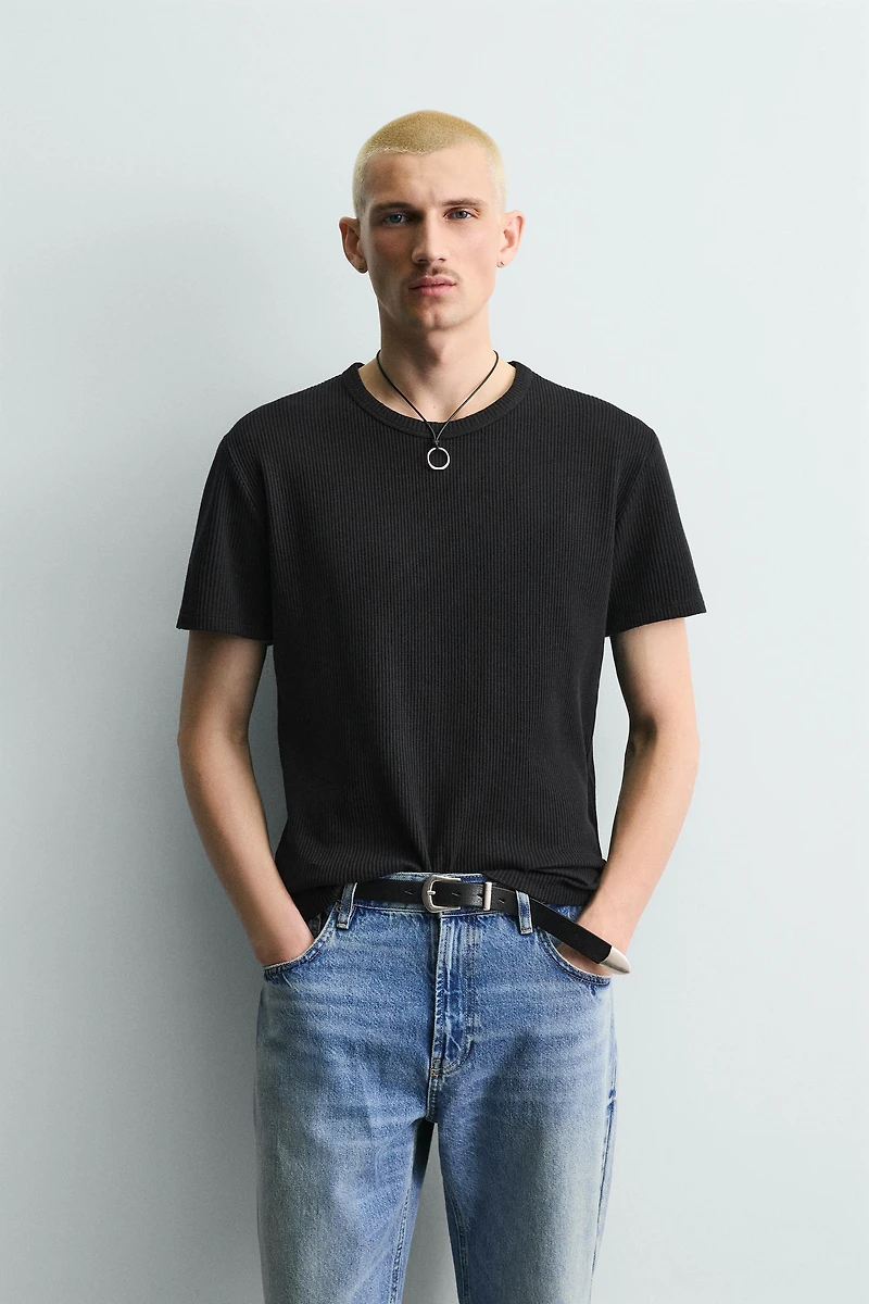 SLIM FIT TEXTURED KNIT T-SHIRT