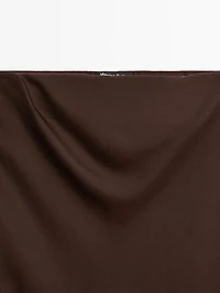 Jupe midi fluide en tissu satiné