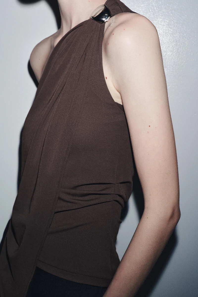 ASYMMETRIC CREPE TOP