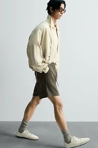 TEXTURED RELAXED FIT SHORTS