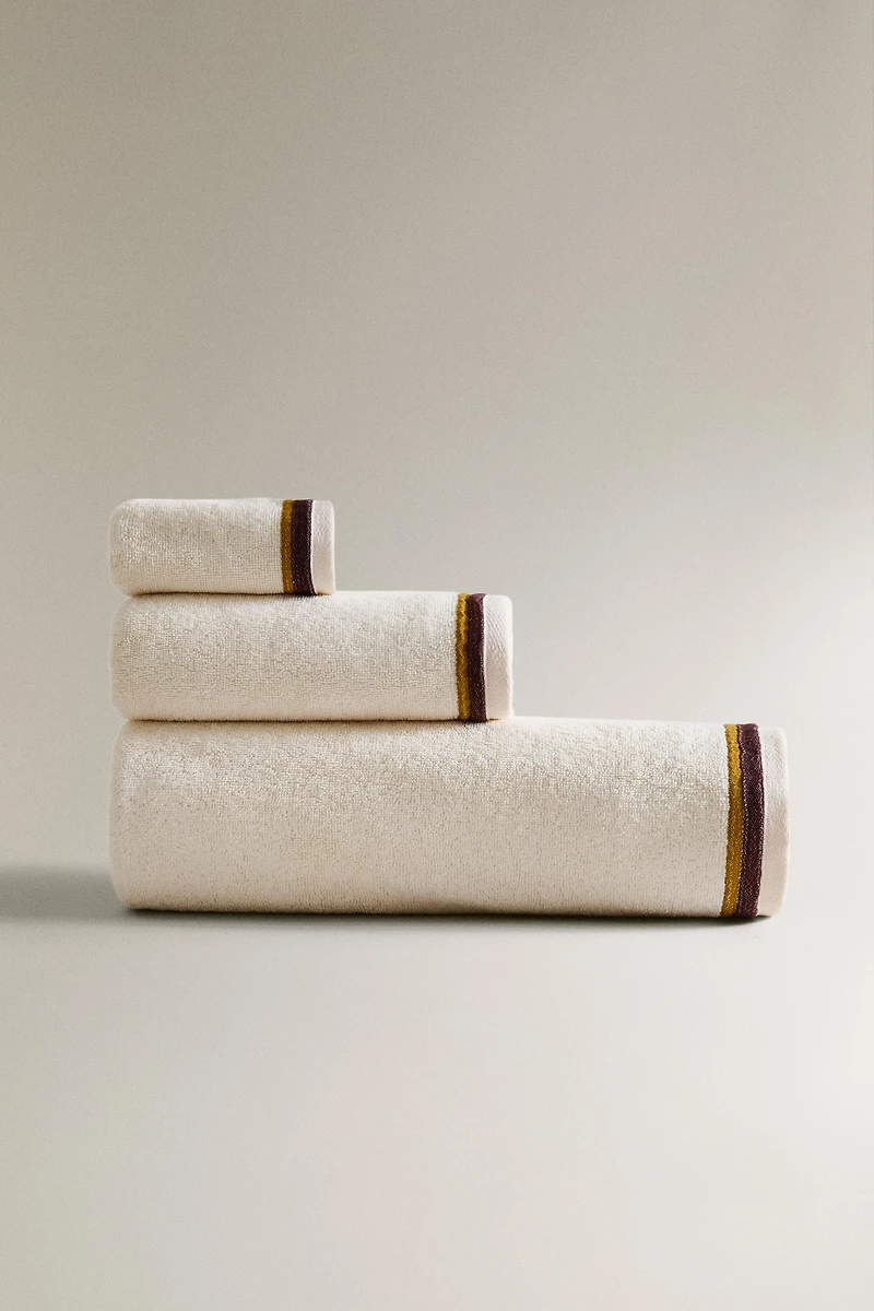 DOUBLE TRIM BATH TOWEL