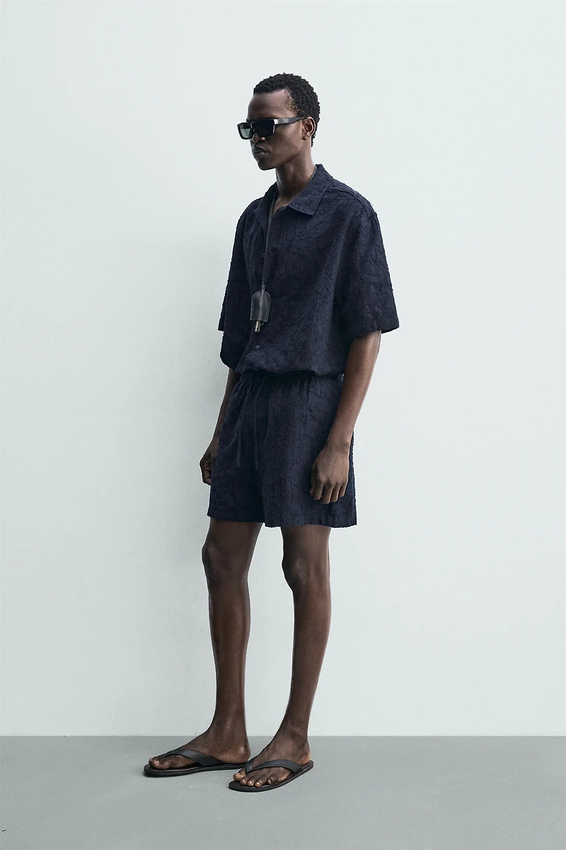 TEXTURED JACQUARD SHIRT