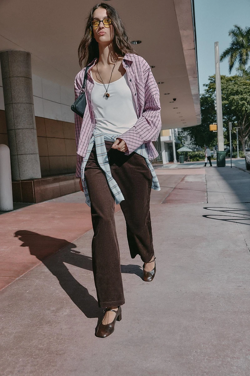 PANTALON DROIT EN VELOURS CÔTELÉ