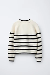 PULL EN MAILLE À RAYURES