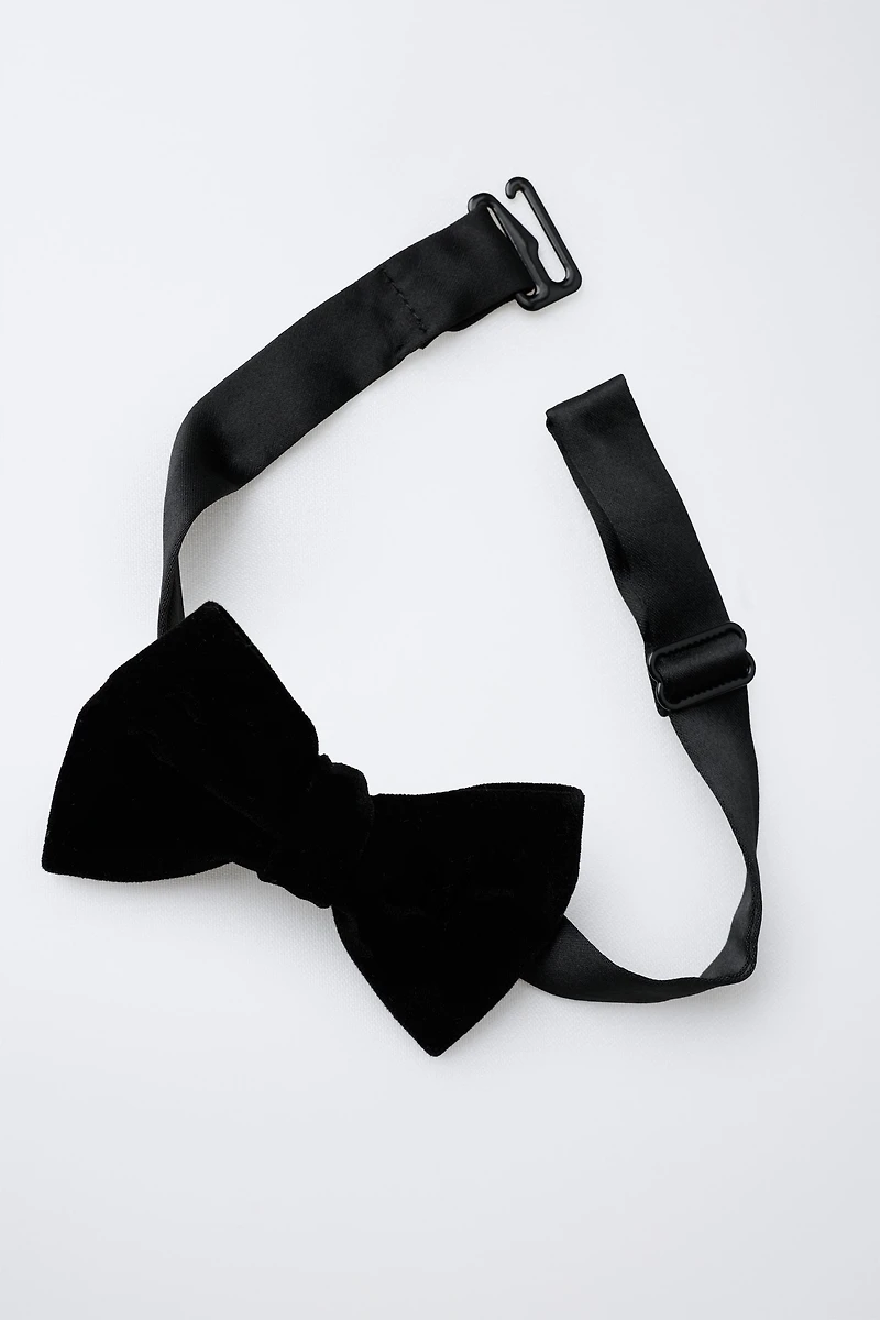 DETACHABLE VELVET BOW TIE SHIRT