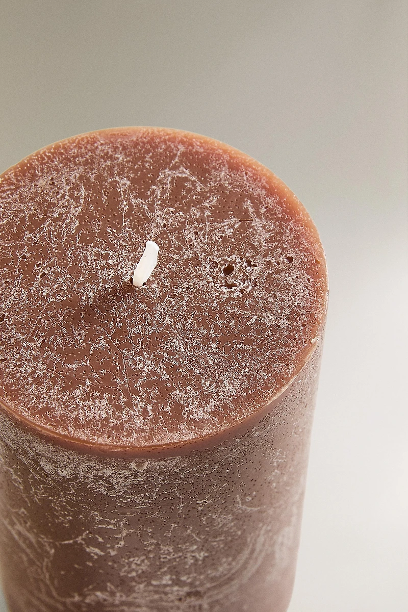 SALTED CARAMEL CYLINDRICAL SCENTED CANDLE